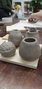 A taster in ceramics - Handbuild a vessel in clay