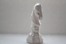 Load image into Gallery viewer, Chess piece - The Knight from English fine bone china and real gold