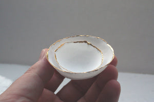 Set of 2 English fine bone china miniature nesting stoneware bowls with real gold