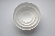 Load image into Gallery viewer, Set of 4 English fine bone china nesting stoneware bowls