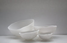 Load image into Gallery viewer, Set of 4 English fine bone china nesting stoneware bowls