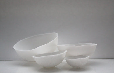 Set of 4 English fine bone china nesting stoneware bowls