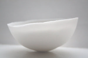 Set of 2 English fine bone china nesting stoneware bowls