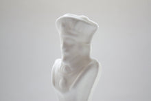 Load image into Gallery viewer, Chess piece - The King from English fine bone china