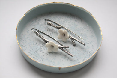 Oxidized solid sterling silver earrings with stoneware porcelain flowers - silver twig earrings